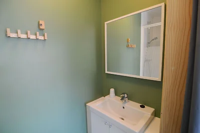 Mooi modern huisje met saunabubbelbaden