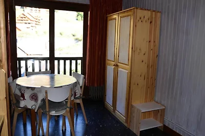 Monolocale per 4 persone con spazio espositiv...