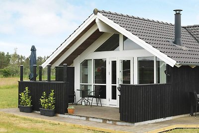 Hübsches Ferienhaus in Hadsund mit Sauna