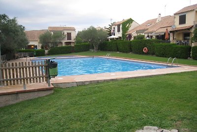 Ładny dom w Estartit ze wspólnym basenem w po...