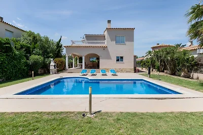 Prächtige Villa mit privatem Pool
