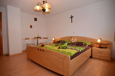 Schönes Ferienhaus mit großem Garten bei...