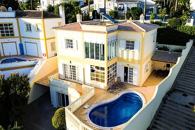 Villa in Albufeira mit Meerblick & Pool