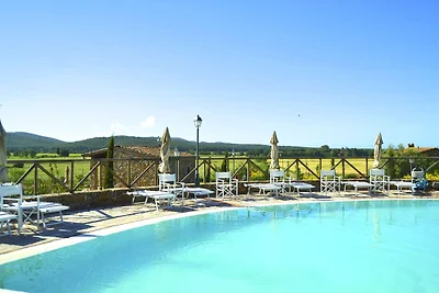 Huis in Campiglia Marittima met zwembad