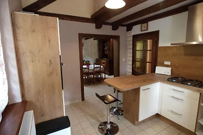 Ferienhaus mit Garten in der Nähe eines Sees