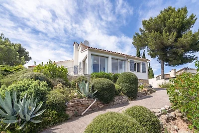 Luxuriöse Villa mit privatem Pool