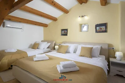 Ferienhaus in Barban mit Schwimmbecken
