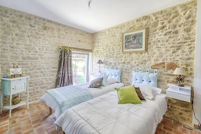 Burgundisches Bauernhaus in Talon mit Kamin