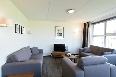 Strohgedeckte Villa mit 2 Bädern, 1,5 km vom...