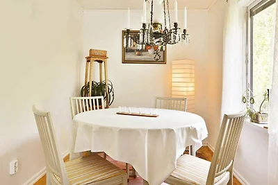 4 Personen Ferienhaus in HALLABRO-By Traum