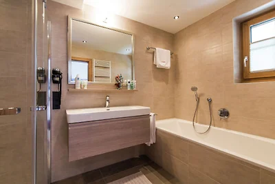 Chalet met sauna in Neukirchen Am...