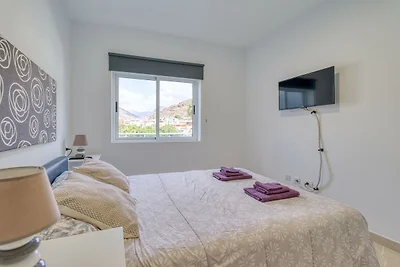 Wohnung in Mogán mit eingezäuntem Garten