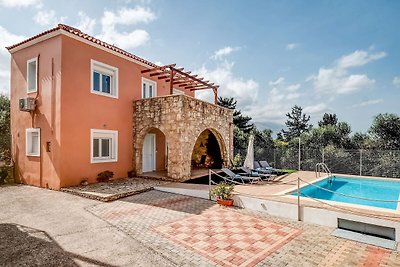 Luxe villa in Kalamitsi Alexandrou