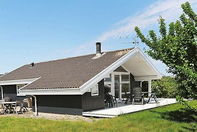 Modernes Ferienhaus in Ebberup mit Terrasse