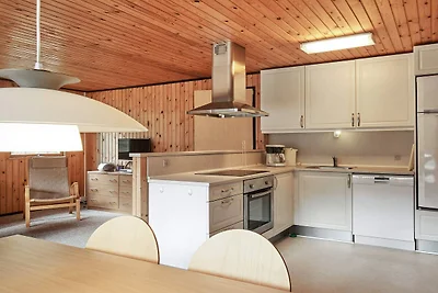 6 osob apartament w Aakirkeby