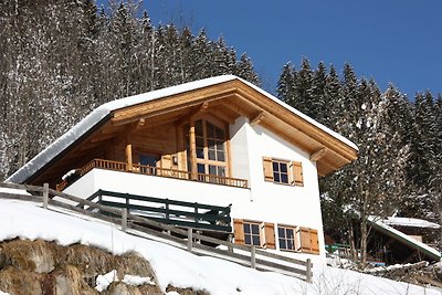 Ruhiges Chalet mit Swimmingpool in...