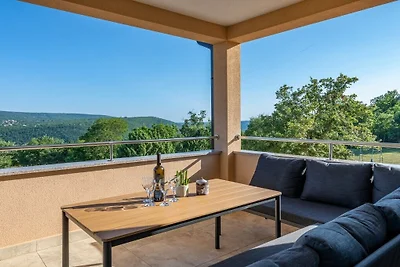 Ferienhaus in Labin mit Schwimmbecken