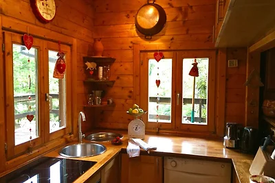 Chalet mit privater Sauna in Bousseviller