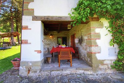 Großzügiges Bauernhaus in Ortignano mit Pool