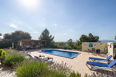 Villa di lusso con piscina privata a Escalles