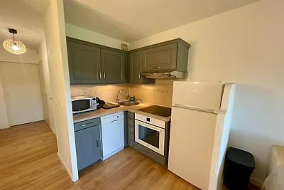 Apartment mit Zugang zu Garten und Pool