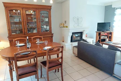 Bretonisches Ferienhaus in ruhiger Lage mit K...