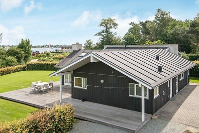 Luftiges Ferienhaus in Jütland mit Sauna