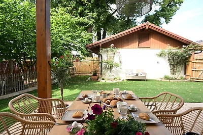 - hundefreundlich-mit Garten