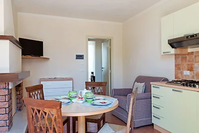 Appartamento con piscina, giardino, BBQ e...