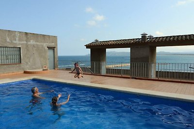 Wohnung in Estartit mit Meeresstrand