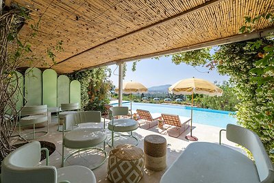 Prächtige provenzalische Villa – Grimaud Hill...