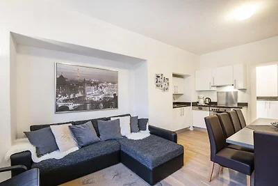 Modernes Apartment in Salzburg mit Balkon