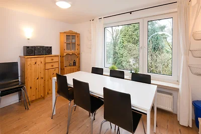 Helles Ferienhaus mit Terrasse in Medebach