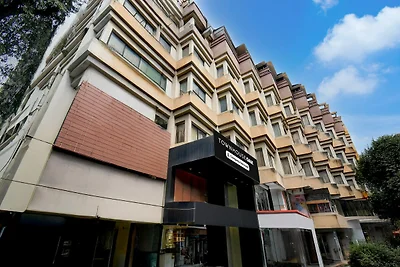 Stadthaus Oak Sinhgad Road Crossway