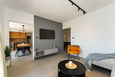 Villa met zwembad en sauna in Galovac