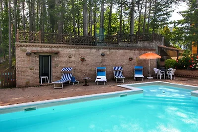 Boutique-Villa in Scheggia mit Pool