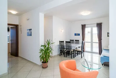 Villa Samba - Two-Bedroom Apartment with Terr...