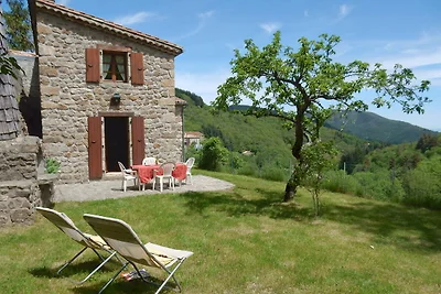 Attraente casa vacanze con splendida vista