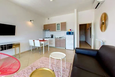 Studio Apartment With Sea View (S1)