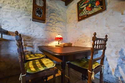 Incantevole cottage tipico dell'Alvernia