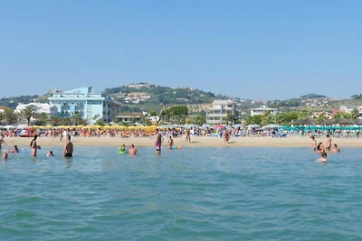 Alba Adriatica: Flucht am Pool