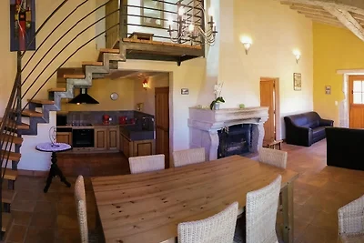 Stilvolle Villa mit Schwimmbad