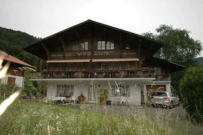 Ferienhaus in Wilderswil mit Garten
