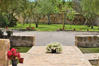 Haus in Maria de la Salut mit Pool