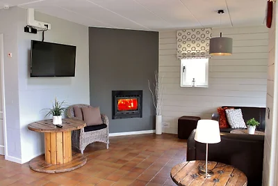 Geräumiges Ferienhaus in Rendeux mit Sauna