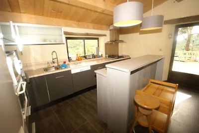 Idyllisches Ferienhaus mit Swimmingpool in...