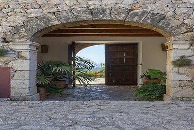 Atemberaubendes Bauernhaus mit privatem Pool