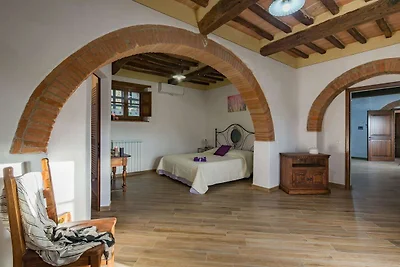 Provinzielle Villa in Cortona mit Pool