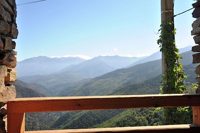 Stenen huis met uitzicht op de Canigou!