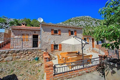 Schönes Ferienhaus in Starigrad